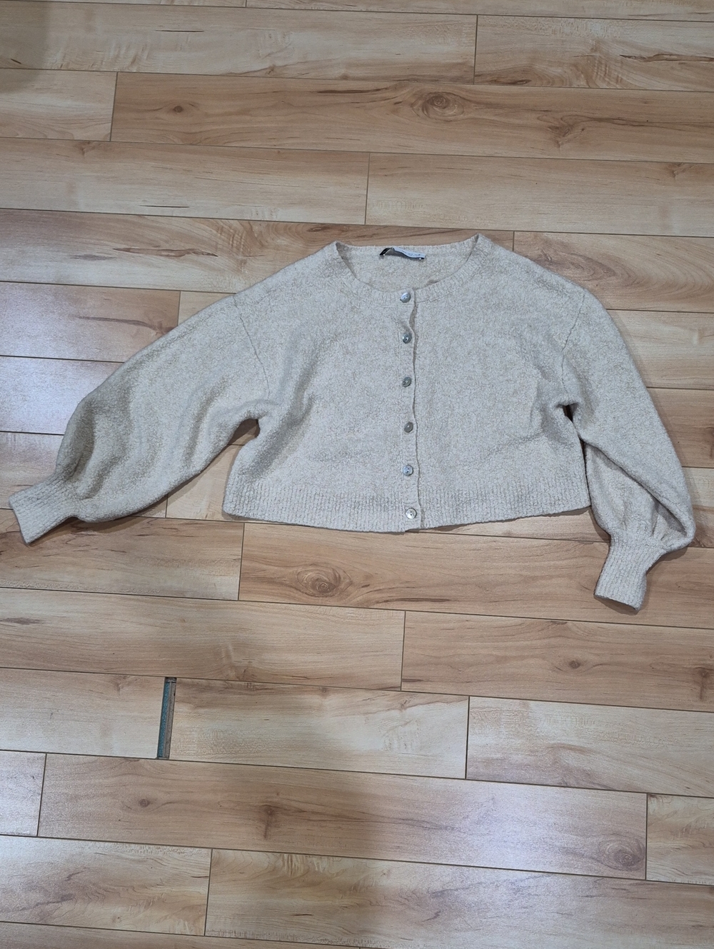 Zara Women's Size Small Cream Cropped Button-Front Cardigan